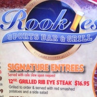 Foto diambil di Rookie&amp;#39;s Sports Bar &amp;amp; Grill oleh Tom A. pada 5/11/2013