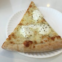 8/7/2016에 Tom M.님이 Solo Pizza NYC에서 찍은 사진