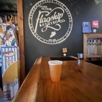 Photo taken at Flagship Brewing Co. by Tom M. on 9/17/2022