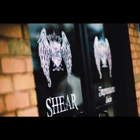 Das Foto wurde bei Shear Impressions Salon von Nik am 7/25/2017 aufgenommen