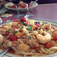 3/19/2013にs4mie_sosaがBella Capri Restaurant &amp;amp; Grillで撮った写真