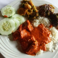 Photo taken at Pakwaan Fine Indian Cuisine by Tammy H. on 9/21/2014