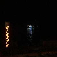 Foto diambil di Alesta Cafe &amp;amp; Restaurant oleh Özden K. pada 6/8/2018