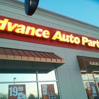 Photo taken at Advance Auto Parts by Shauntae F. on 4/9/2013