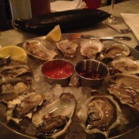 Photo taken at Hank&amp;#39;s Oyster Bar by Mayvin M. on 2/18/2013