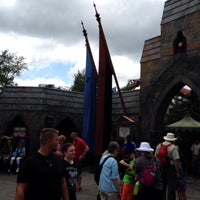 Photo taken at Dragon Challenge by Keith C. on 4/24/2017