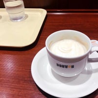 Photo taken at Doutor Coffee Shop by Junko O. on 10/15/2017