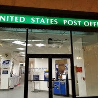 Photo taken at US Post Office by ᴡᴡᴡ.Bob.pwho.ru E. on 12/19/2017