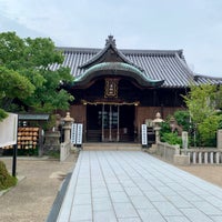 Photo taken at 柿本神社(人丸さん) by Jagar M. on 6/29/2019
