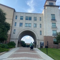 Das Foto wurde bei Texas State University von Spicytee O. am 8/5/2021 aufgenommen