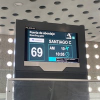 Photo taken at Sala/Gate 69 by Alejandro E. on 10/16/2022