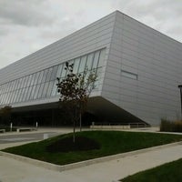 รูปภาพถ่ายที่ Wolfe Center for the Arts โดย Duffee M. เมื่อ 9/17/2012