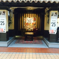 Hollister Co. Kennewick WA