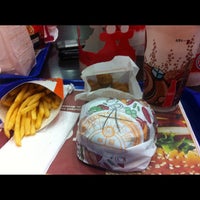 Photo taken at Burger King by Mauro A. on 12/11/2012