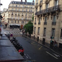 รูปภาพถ่ายที่ Hôtel Antin Saint-Georges โดย Mouad A. เมื่อ 8/6/2014