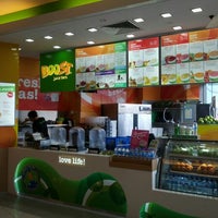 Photo taken at Boost Juice Bars by Edgar M. on 8/12/2013