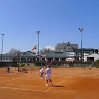 Das Foto wurde bei Real Sociedad de Tenis von 💯 . am 9/24/2012 aufgenommen