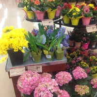 Giant Eagle Supermarket - Supermarket