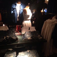 Hollister Co. - Tienda de ropa en Barcelona