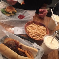 Photo taken at Pop&amp;#39;s Burger by Tiffany B. on 12/1/2015