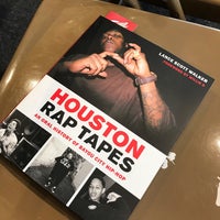 Review Brazos Bookstore