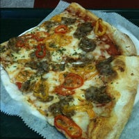 Photo taken at Vespucci&amp;#39;s Pizza &amp;amp; Pasta by Emilio M. on 9/14/2012
