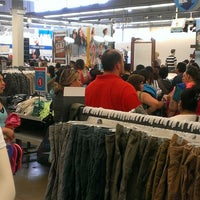 Photo taken at Old Navy by Kendrick B. on 6/29/2013