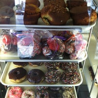 Photo taken at Yum Yum Donuts by Elmer P. on 3/27/2013