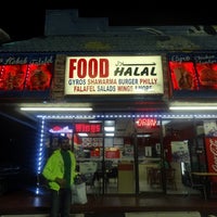 Photo taken at Halal Food Express by Muhammad H. on 11/13/2013
