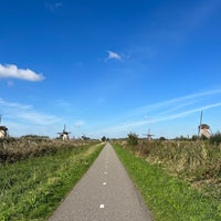 Photo taken at Windmills at Kinderdijk by Tannia G. on 10/17/2023