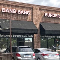 Foto scattata a Bang Bang Burgers da Marty N. il 7/20/2018
