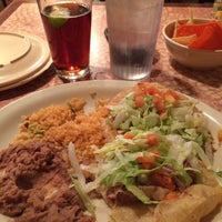 Photo prise au Los Barrios Mexican Restaurant par Chris B. le6/22/2015