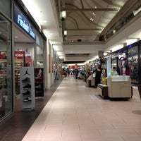 Natick Mall - Shopping Mall