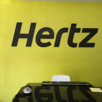 Foto tirada no(a) Hertz por Eric A. em 3/17/2018