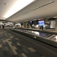 Photo taken at Baggage Claim 7-8-10-11 by Eric A. on 2/1/2018