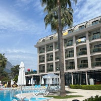 Photo taken at Eldar Resort Hotel by Serkan B. on 4/17/2023