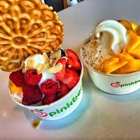 Photo taken at Pinkberry by Milena M. on 7/6/2015
