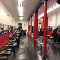 8/30/2018 tarihinde Reyner T.ziyaretçi tarafından Joe&amp;#39;s Barbershop'de çekilen fotoğraf