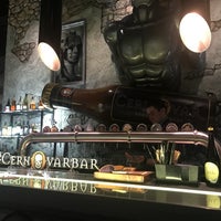 2/27/2018 tarihinde Гузель Г.ziyaretçi tarafından Cernovar Bar'de çekilen fotoğraf