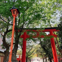 Photo taken at Hanazono Shrine by negisiva on 4/15/2024
