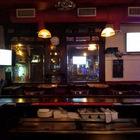 Foto tirada no(a) General Poor&amp;#39;s Tavern por Brian L. em 5/30/2017