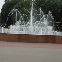 Photo taken at Центральный Фонтан В Парке by Oksana P. on 8/7/2017