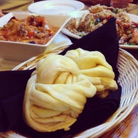 4/17/2014にJoe C.がNomad Tibetan Restaurantで撮った写真