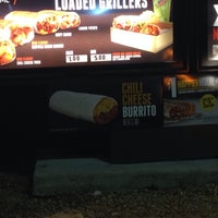 Photo taken at Taco Bell by Demetrio M. on 1/29/2014