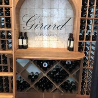 Foto tomada en Girard Winery Tasting Room  por Rich S. el 10/5/2016