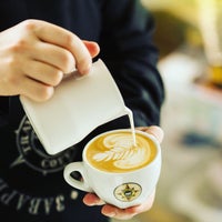 11/24/2017에 Igor K.님이 Traveler&amp;#39;s Coffee에서 찍은 사진