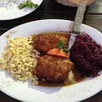 รูปภาพถ่ายที่ Old Heidelberg German Restaurant โดย Jeff เมื่อ 7/25/2013