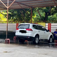 Photo taken at CARS 24 Hours Car Wash by Lucy T. on 5/21/2019
