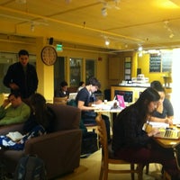 11/27/2012にJesse K.がCabot Caféで撮った写真