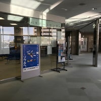Photo taken at 石川県国際交流センター パスポートセンター by あっかん‼️ やっちまった‼️ on 4/10/2018